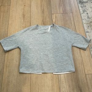Lululemon thick T-shirt material crop top